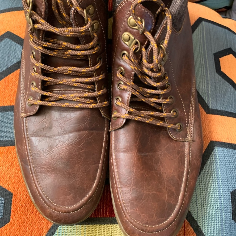 Casual shoes